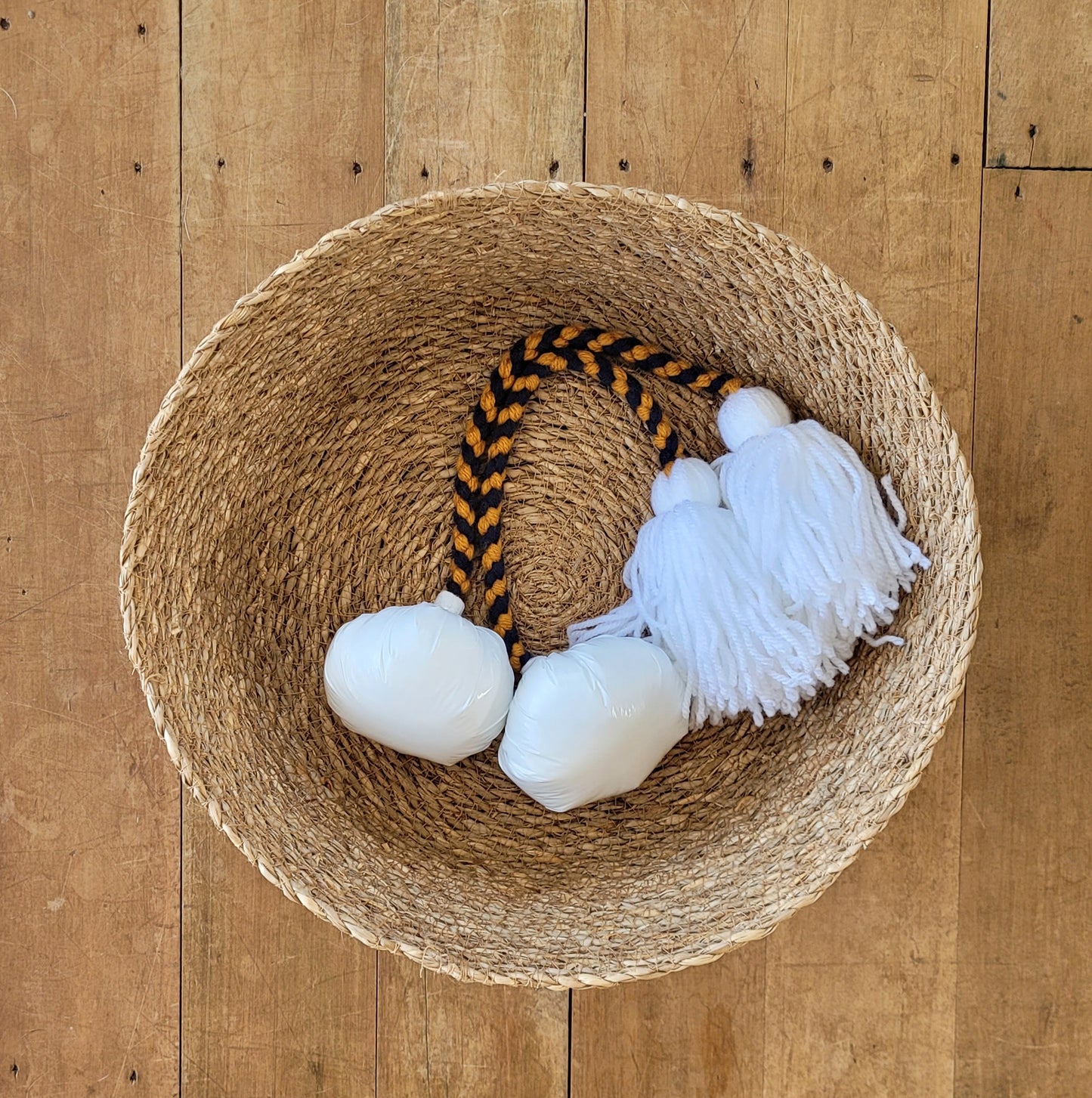 Navy Gold Mix - White Pom